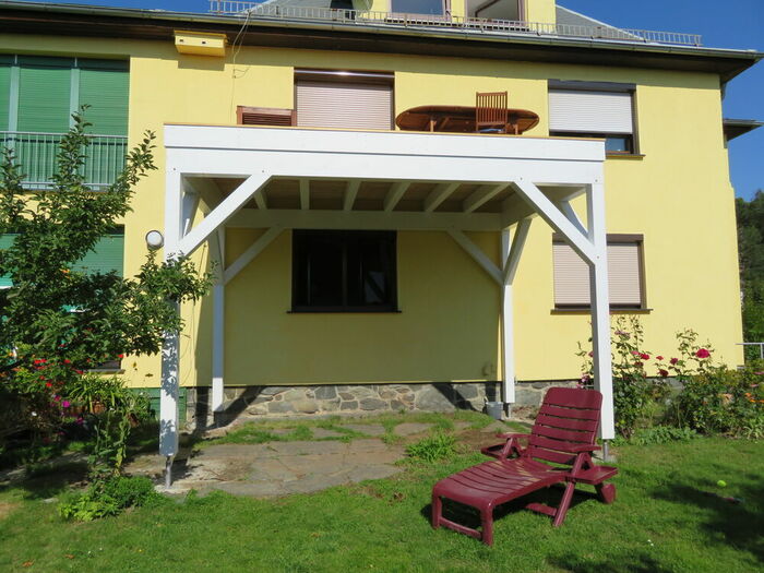 Balkon in weiß während Bauphase Balkon in weiß während Bauphase, Geländer als Glaselemente fehlen noch…