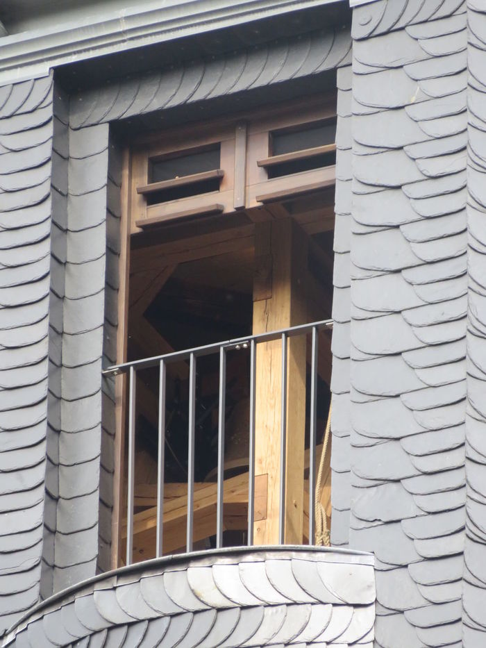 Fensteröffnung in Turmschaft auf Höhe des Glockenstuhls Blick von außen Fensteröffnung in Turmschaft auf Höhe des Glockenstuhls…