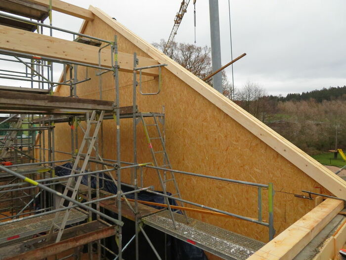 Holzrahmenbaugiebel von Rauminnenseite Ansicht Holzrahmenbaugiebel von Rauminnenseite…